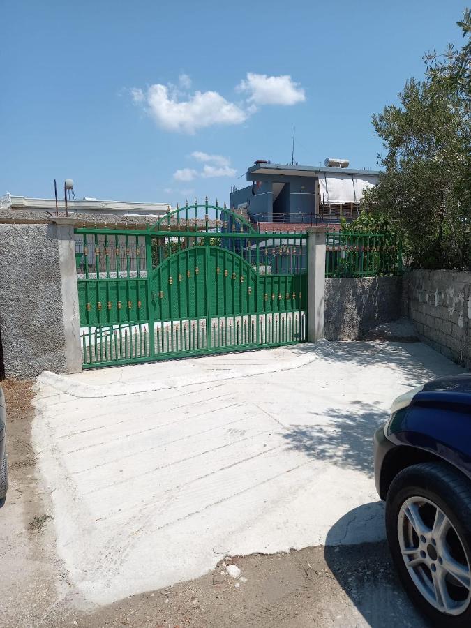 Vila Demo Вльора Екстер'єр фото